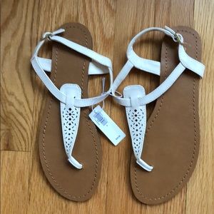 GAP White T-Strap Sandal New With Tags Size 9